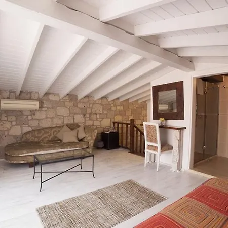 Tashmahal Butik Alacati 3* Cesme