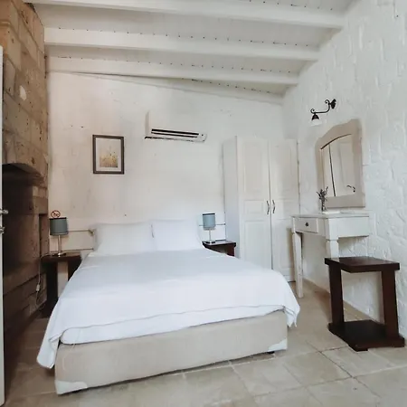 Tashmahal Butik Alacati Cesme