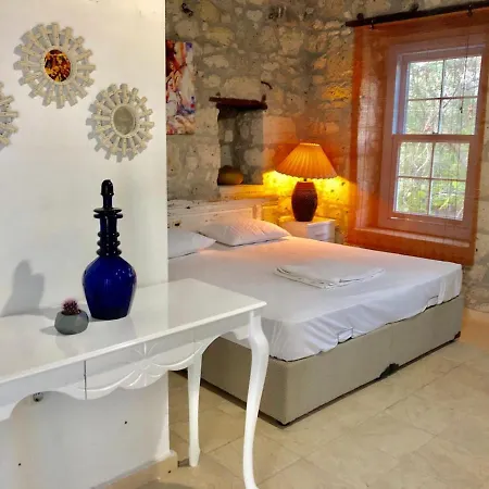 Tashmahal Butik Alacati Cesme