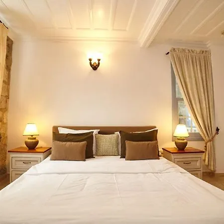 Tashmahal Butik Alacati Cesme